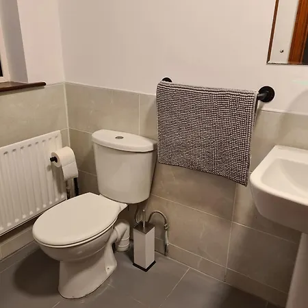 M040, Geesala Gweesalia