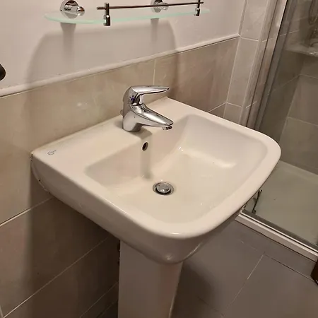 M040, Geesala * Gweesalia